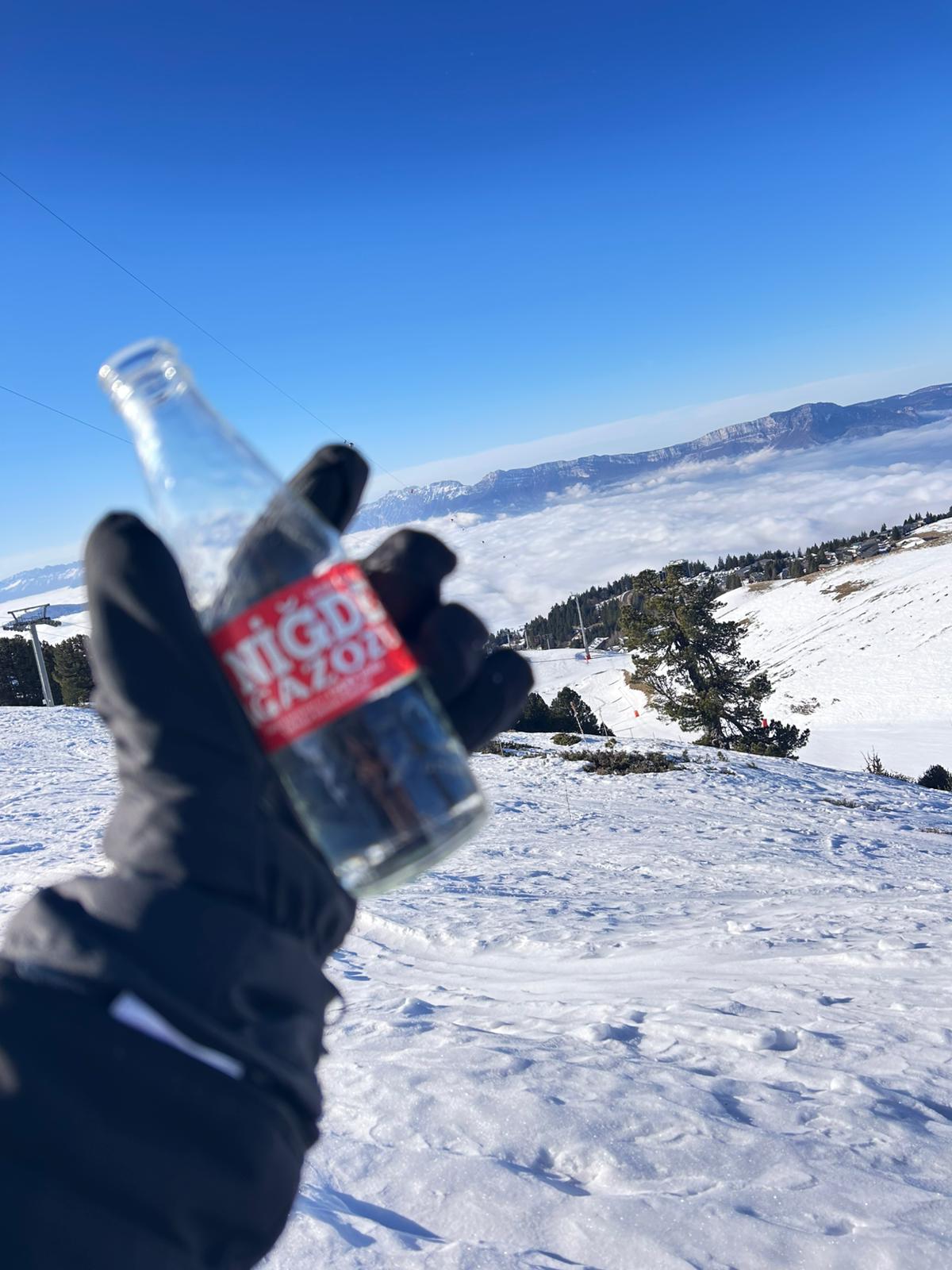ALPLER’DE MEMLEKET TADI: NİĞDE GAZOZU FRANSA GRENOBLE’DAN CHAMROUSSE ZİRVESİNE ULAŞTI
