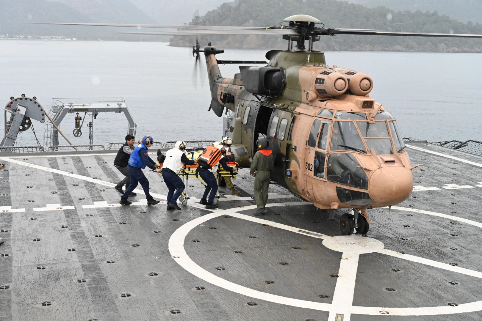 Aksaz’da nefes kesen tatbikat… Denizaltı kurtarma senaryosu gerçeği aratmıyor