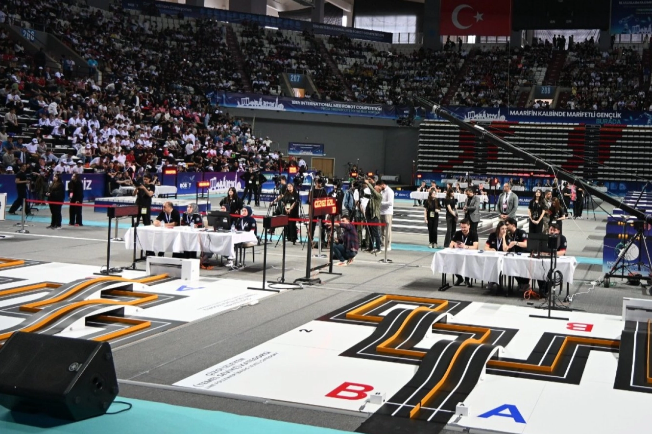Antalya’da 18. MEB Robot Yarışması’na yoğun ilgi